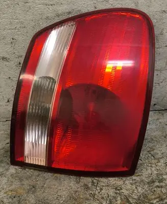 Toyota Avensis Verso Rear/tail lights WY21W