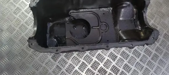 Chevrolet Lumina Oil sump