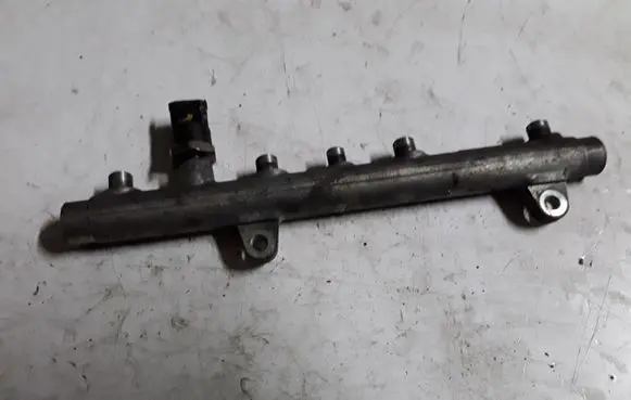 Renault Scenic I Fuel main line pipe 0445214015 7700111013