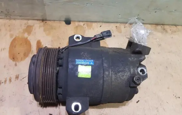 Renault Koleos I Air conditioning (A/C) compressor (pump) 92600JY02A