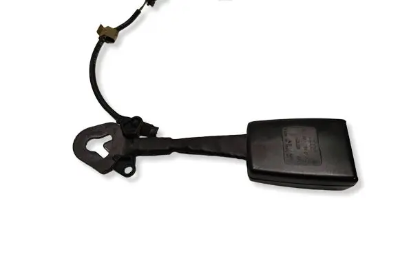 Audi A6 S6 C6 4F Front seatbelt buckle 8E0857755D 10052004