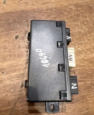 BMW 5 E39 Door control unit/module 6904255