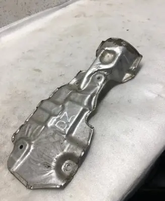 Volvo V40 Cross country Heat shield in engine bay 31492192