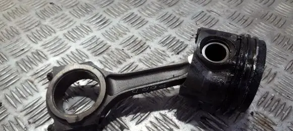 Ford Mondeo Mk III Piston with connecting rod RF1S706200AAF1 2700B0424V