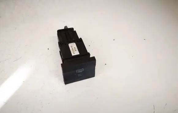 Skoda Fabia Mk1 (6Y) Windscreen/window heater switch 6y0959621