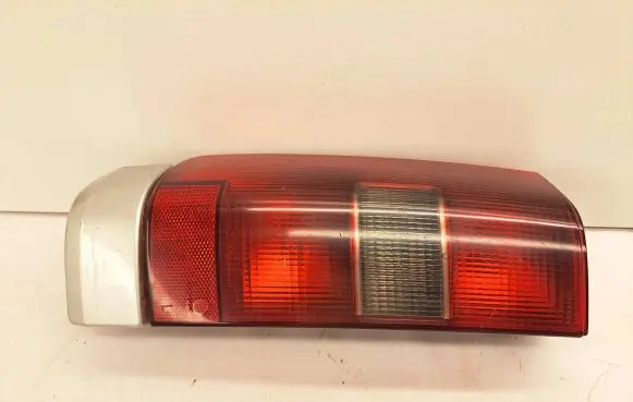 Volvo S70 V70 V70 XC Rear/tail lights 3512424 3512318