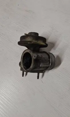 Ford Mondeo Mk III EGR valve 196A04P