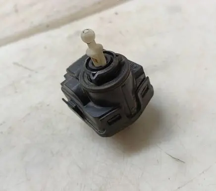 Audi A3 S3 8L Headlight level adjustment motor 8L0941295 00728213