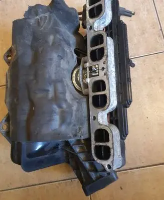 Toyota Avensis T250 Intake manifold 8942120190 PA6GF30