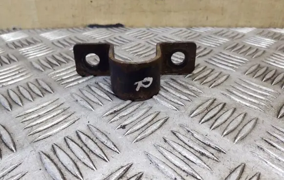 Jaguar XJL Sway bar bush bracket, rear 8W834A047AA