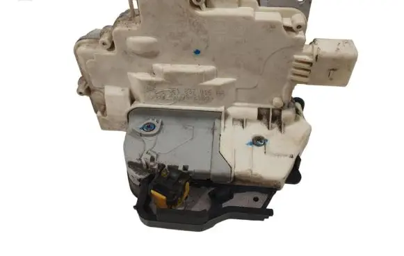 Audi A4 S4 B7 8E 8H Front door lock 8E1837016AA