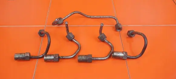 Chevrolet Cruze Fuel injector supply line/pipe A17DTS