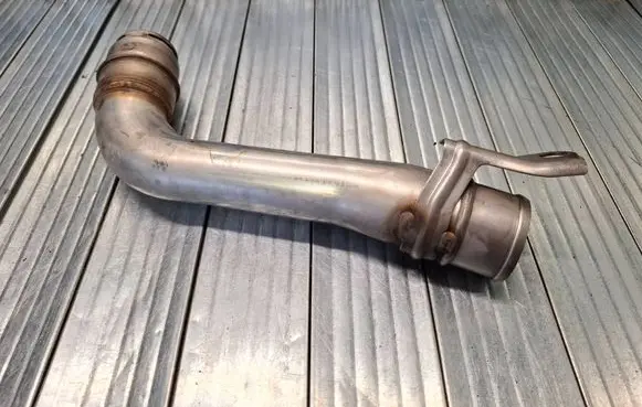 Intercooler hose/pipe