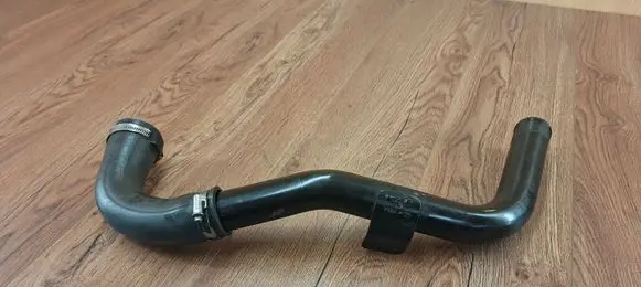 Intercooler hose/pipe