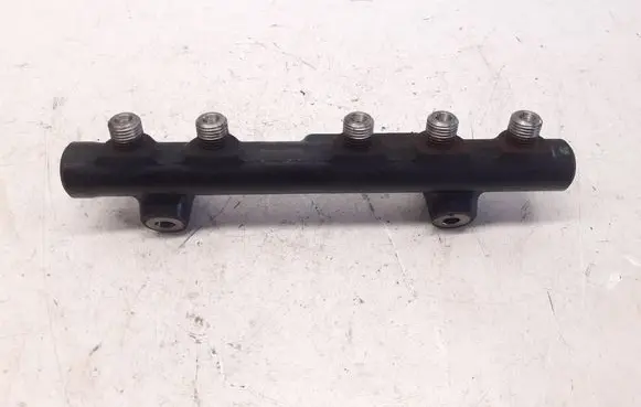 Ford Focus Fuel main line pipe 9685297580 120863710 28497Z01