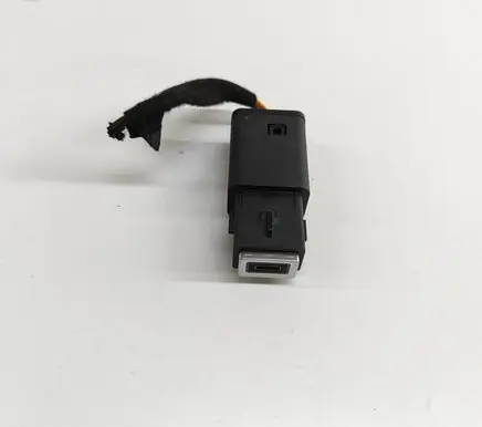 USB socket connector