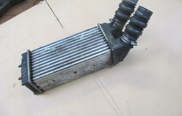 Citroen Xsara Picasso Intercooler radiator 9645965180
