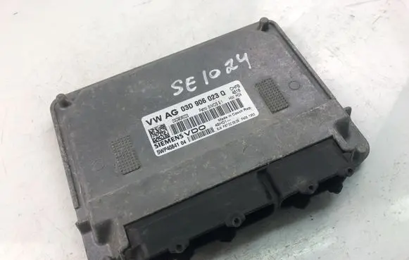 Volkswagen Fox Engine control unit/module 03D906023Q