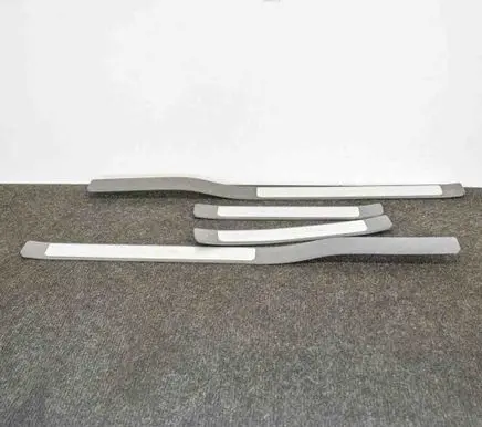 Skoda Yeti (5L) sill trim set (inner) 