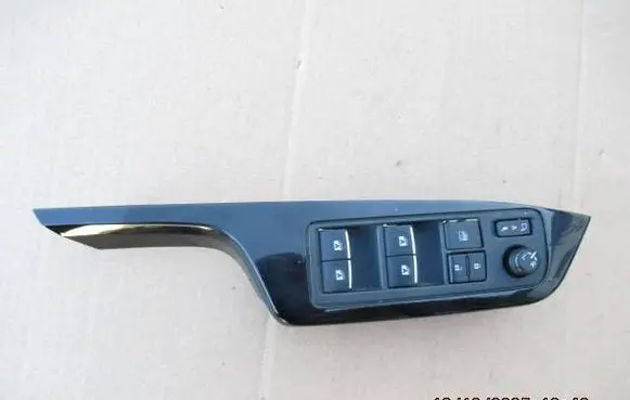 Toyota C-HR I Electric window control switch 84040F4020 TMF402 8182884