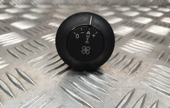 Interior fan control switch