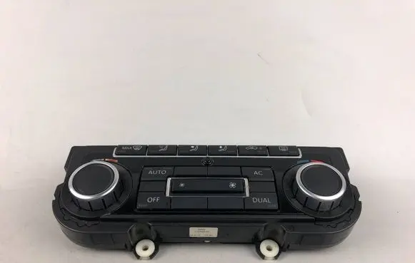 Volkswagen Golf VI Climate control unit 5K0907044BS