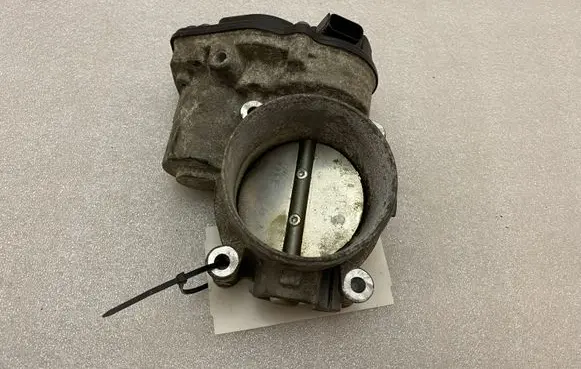 Ford Mustang V Throttle valve D1209A0157