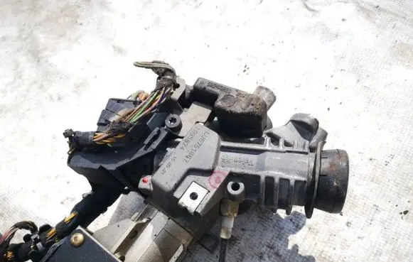 BMW X5 E53 Ignition lock contact lu6751667 1095824