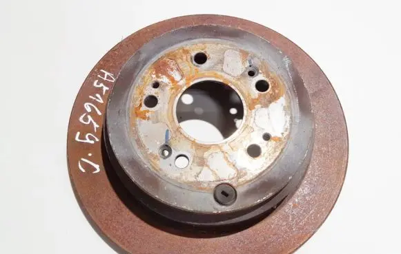 Honda CR-V Rear brake disc neventiliuojamas