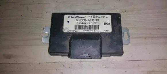 Hyundai Tucson JM Transfer box differential control unit 9544739982 95447-39982