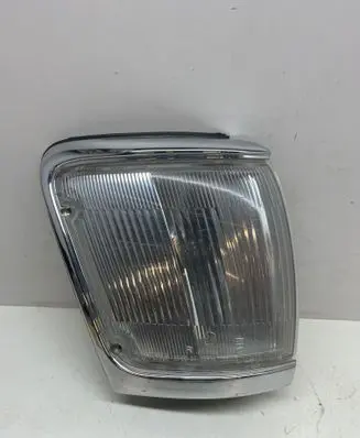Toyota 4 Runner N180 Front fender indicator light 12V5W 005T 3552