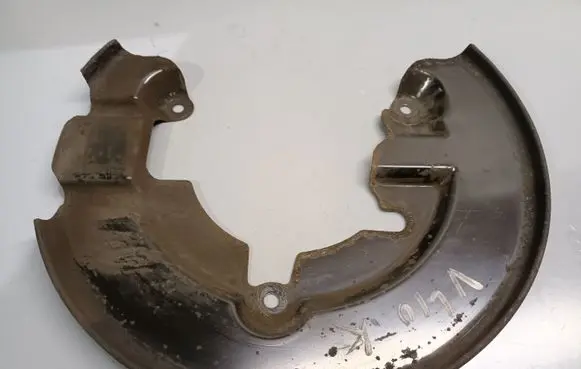 Volvo V40 Cross country Front brake disc dust cover plate CV512C447 31340526