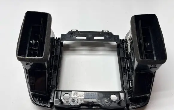 Volvo XC60 Centre console side trim rear 111473