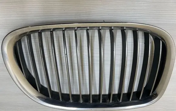 BMW 7 F01 F02 F03 F04 Front grill 7184152