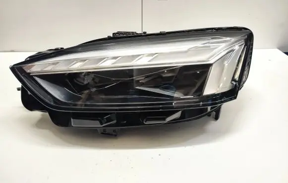 Audi A5 Headlight/headlamp 8W6941085 030112023500 080921071948