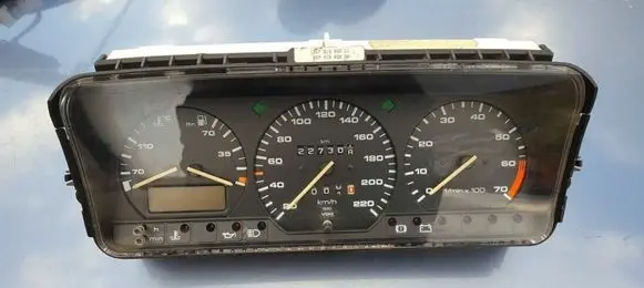 Volkswagen PASSAT B3 Speedometer (instrument cluster) 357919033cc