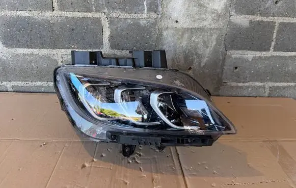 Hyundai Kona I Headlight/headlamp 92102J9600