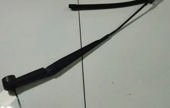 Citroen C4 Grand Picasso Front wiper blade arm 