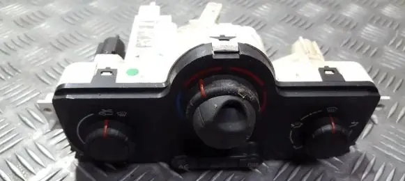 Renault Megane II Climate control unit 69420003