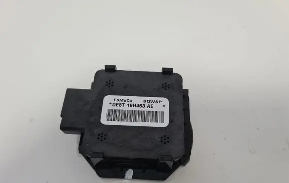 Ford Kuga II Aerial GPS antenna DE8T19H463AE
