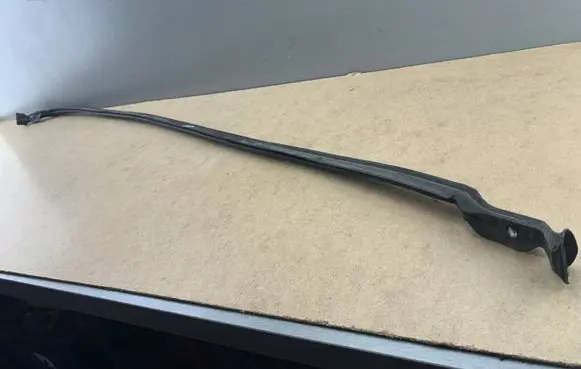 BMW 5 E60 E61 Engine compartment rubber 7034163