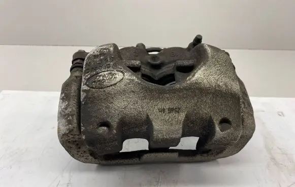 Land Rover Discovery 5 Front brake caliper N934B