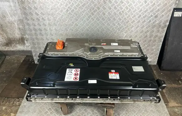 Volkswagen Golf VIII Hybrid / electric car battery 5WA915589L