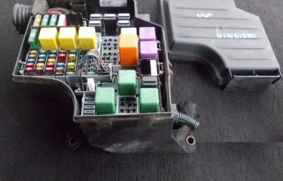 Opel Insignia A Fuse box set