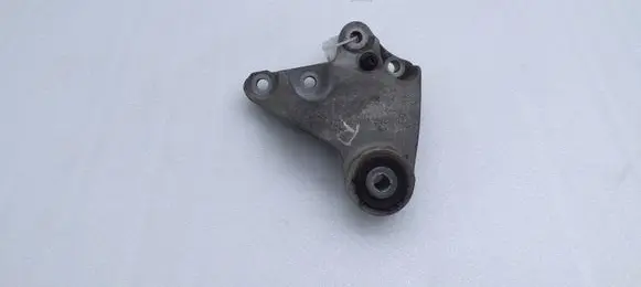 Mercedes-Benz B W246 W242 Engine mounting bracket A2462401109