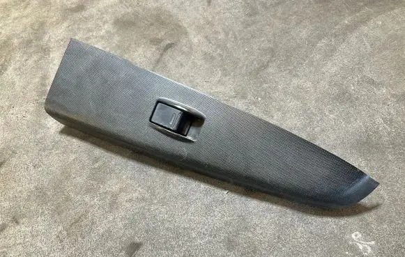 Toyota Hilux (AN10, AN20, AN30) Electric window control switch 742320K030