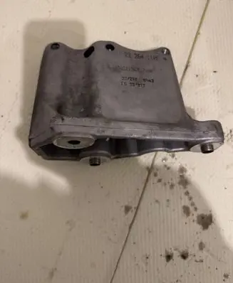 BMW X1 F48 F49 Engine mounting bracket 851129903
