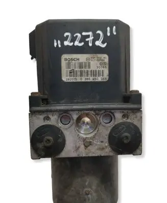 Volkswagen PASSAT B5 ABS Pump 0265950055 ESP0124C H17S0028