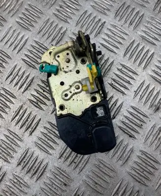 Dodge Durango Rear door lock