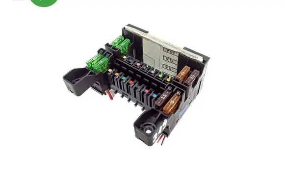 Mercedes-Benz CLS C219 Fuse module 2115450301 13943311 13943271